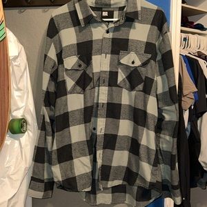 RSQ Size XL Mens Long-sleeve Button-up Flannel